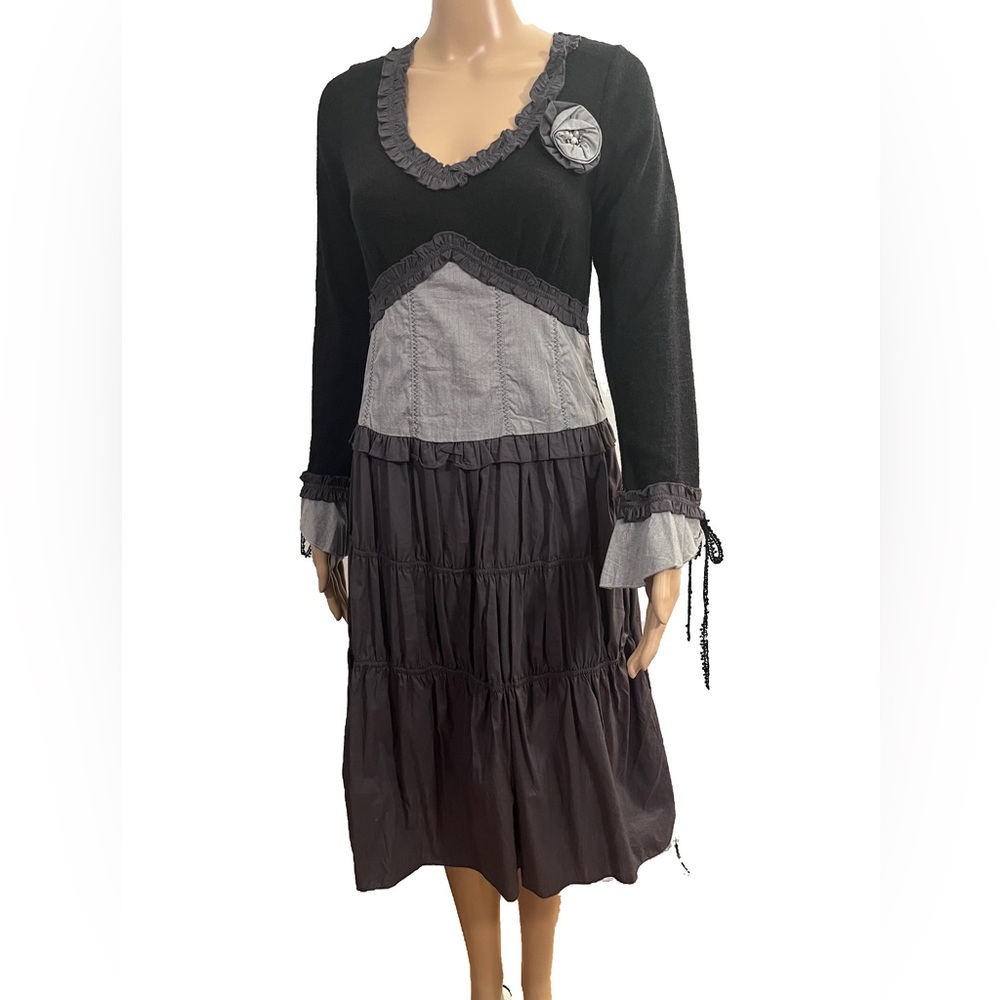 Forla Paris (France)
Mixed Fabrics Dress
Size S (6-8)